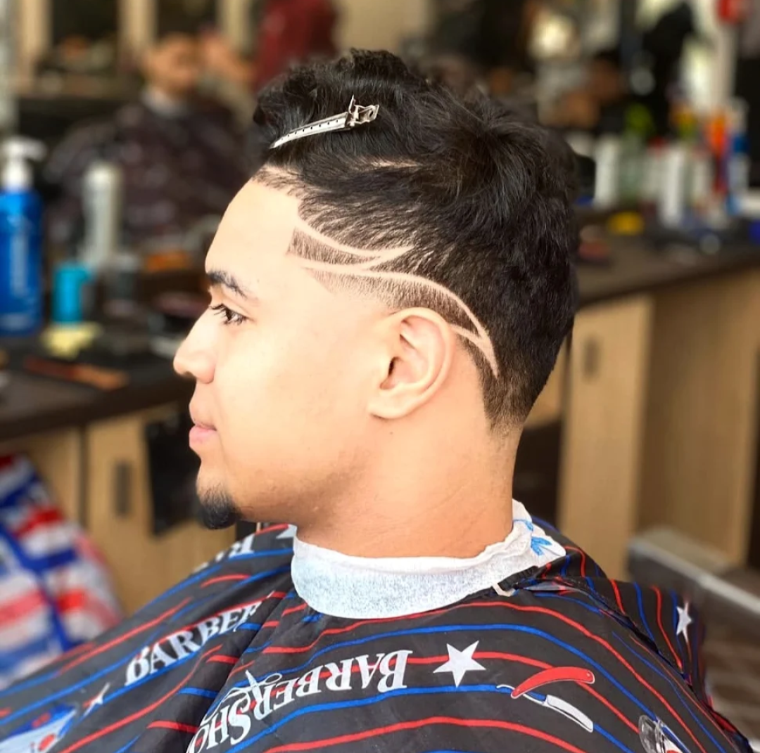 Fade avec design — BAT Barbershop